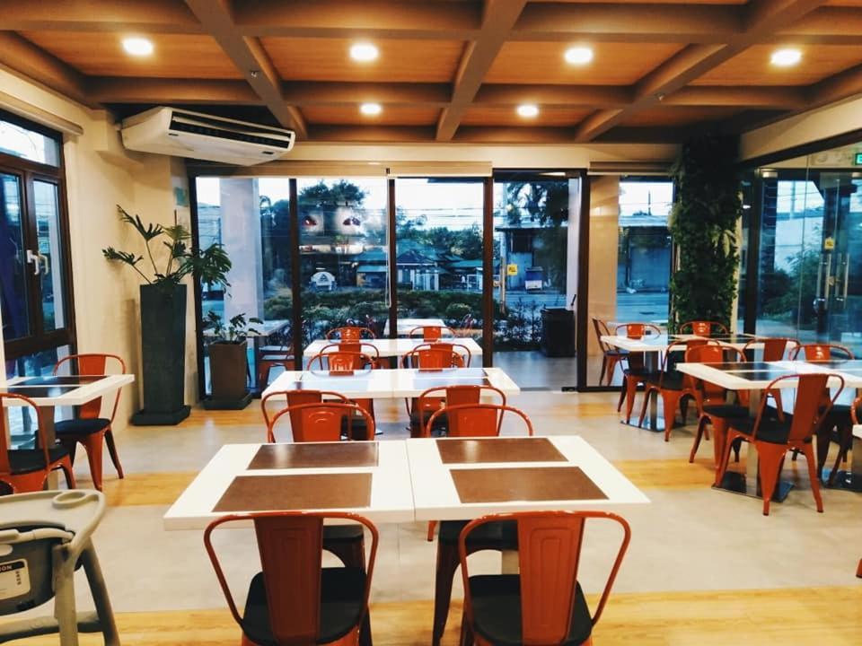 Hotel Rosita Lucena Exterior photo